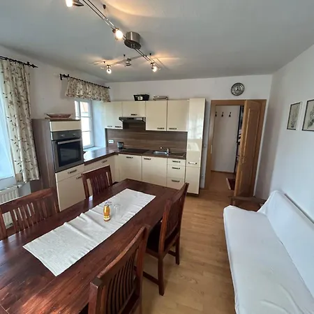 Gut Keutschachhof Apartment *